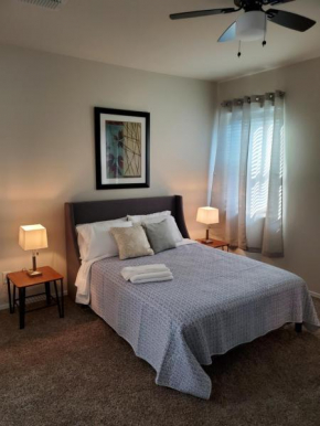 Phoenix - Private Room in Gated Community